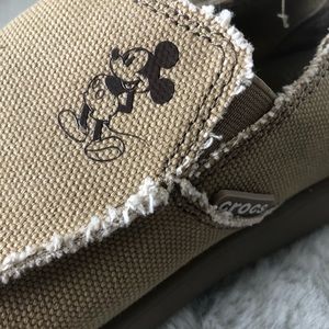 Crocs Santa Cruz Disney Parks Mickey Mouse Loafer